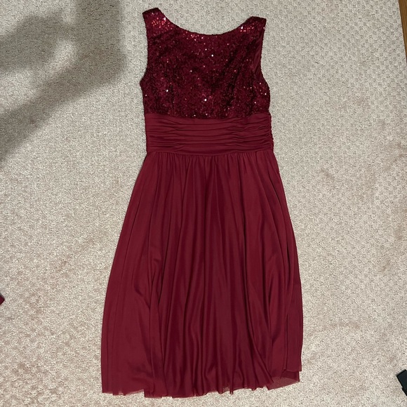 Burgundy sequin top dress, JH - Size 4 - Picture 1 of 3